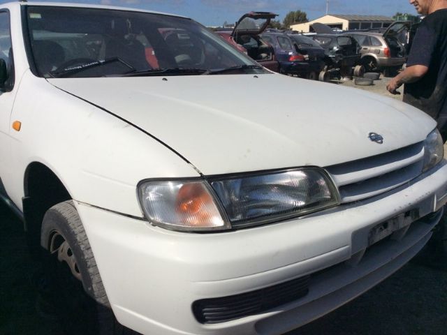 Nissan Sentra N15 1995-1997