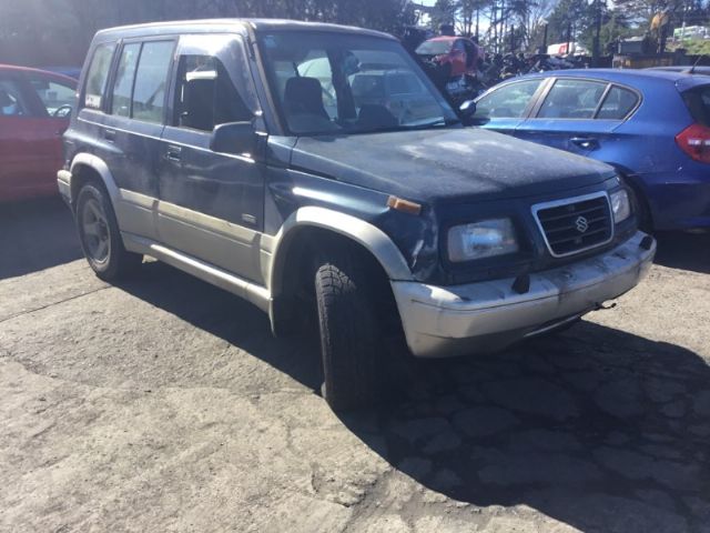 Suzuki escudo td11w