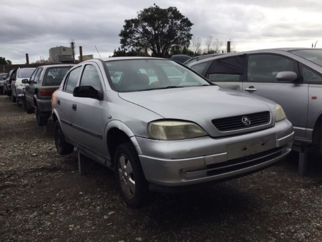 Holden Astra TS 12/00-12/04
