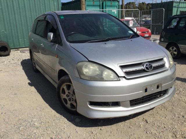 Toyota Ipsum ACM21 2001-2009