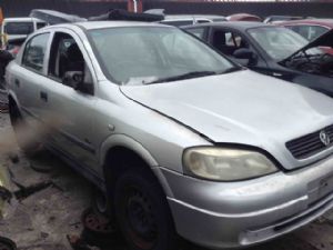Holden Astra TS 12/00-12/04
