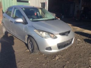 Mazda Demio DE 2007-2014