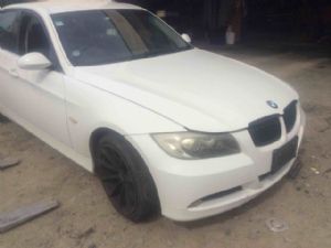 BMW 3 Series  323I E90