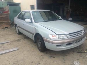 Toyota Corona AT211
