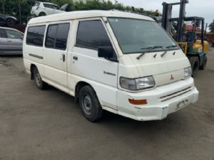 Mitsubishi L300- P14V