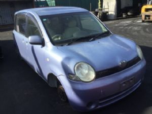Toyota Sienta NCP81