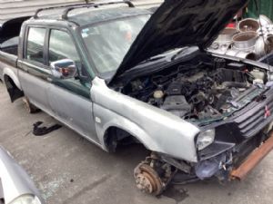 Mitsubishi L200/Triton K76T