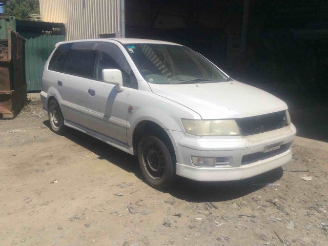 Mitsubishi Chariot N84W