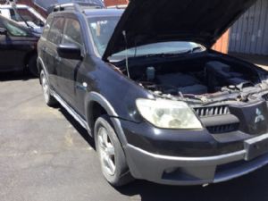 Mitsubishi Airtrek CU2W
