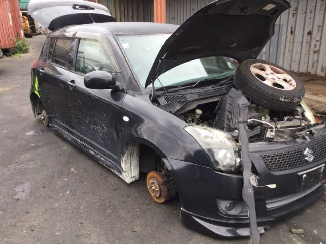 Suzuki Swift ZA11S 2004-2010