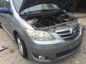 Mazda MPV LW 1999-2006