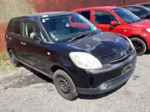 Mazda Verisa DC 2WD 01/04 on