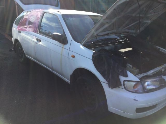Nissan Sentra Y11