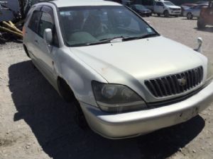 Toyota Harrier MCU15