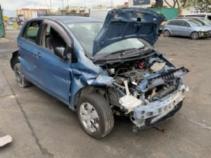 Toyota Yaris NCP90 10/05-on