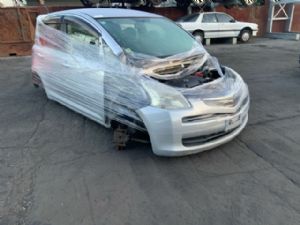 Toyota Ractis NCP100 2005-2010