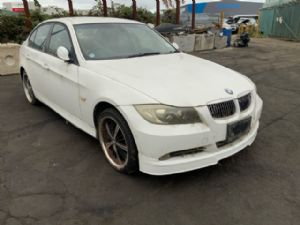 BMW 3 Series  320i E90