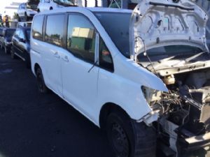 Nissan Serena C25 2005-2010