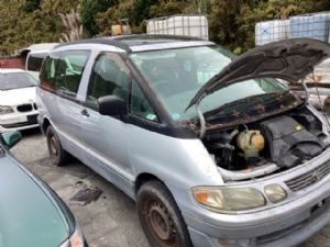 Toyota Estima TCR10