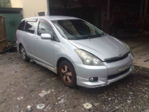 Toyota Wish ZNE10G 2003-2009