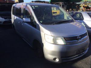 Nissan Serena C25 2005-2010