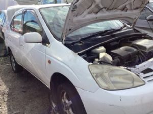 Toyota Prius NHW11 10/01-09/03