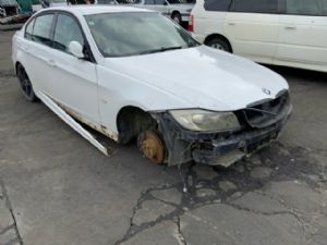 BMW 3 Series  323I E90