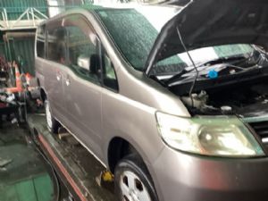 Nissan Serena C25 2005-2010