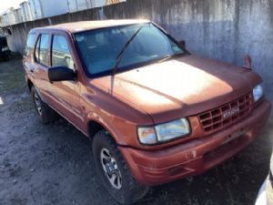 Isuzu Wizard UER25