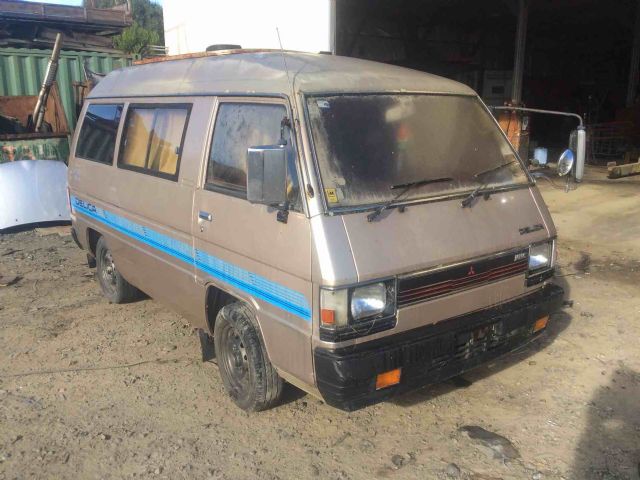 Mitsubishi Delica L0