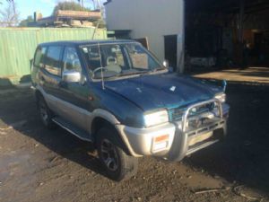 Nissan Mistral R20 1993-1996