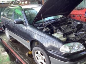 Toyota Caldina AT211