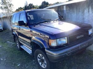 Isuzu Bighorn UBS25