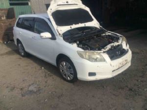 Toyota Fielder ZRE142