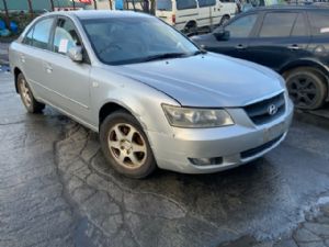 Hyundai Sonata KMHET A5 2009