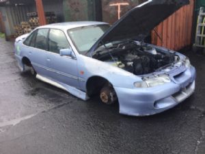 Holden Calais VR