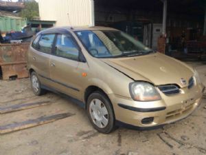 Nissan Tino V10 1999-2002