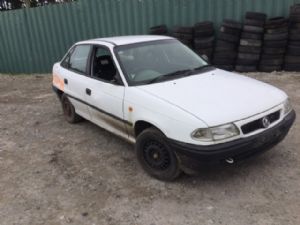Holden Astra 99
