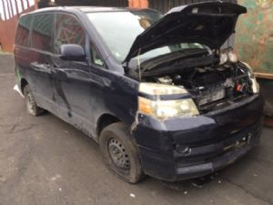 Toyota Noah/Voxy AZR60 2001-2007
