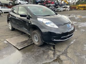Nissan Leaf ZE0 2011-2016