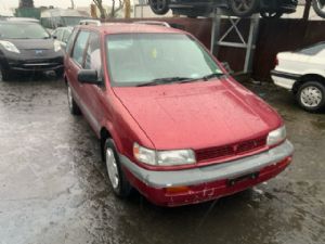 Mitsubishi Chariot NA4W