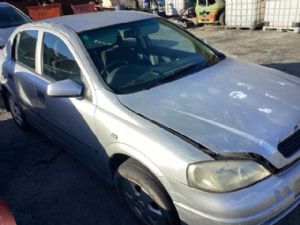 Holden Astra TS 12/00-12/04