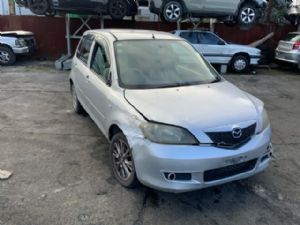 Mazda Demio DY 2002-2007