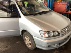 Toyota Ipsum SXM10 1995-2001