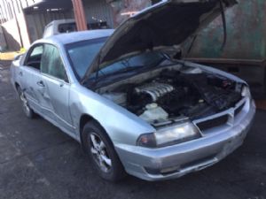 Mitsubishi Diamante KF