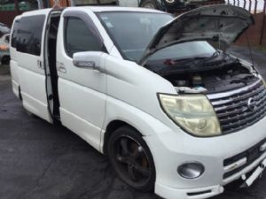 Nissan Elgrand E50 05/97-05/02