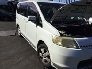 Nissan Serena C25 2005-2010