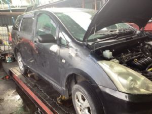 Toyota Wish ZNE10G 2003-2009