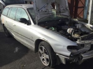 Holden Commodore VX 09/00-09/02
