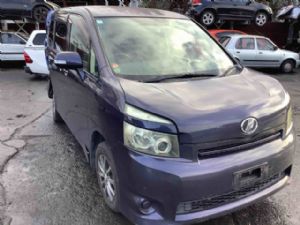Toyota Noah/Voxy R60 2001-2007